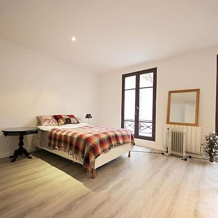 Eiffel Tower Paris Apartment Exterior photo