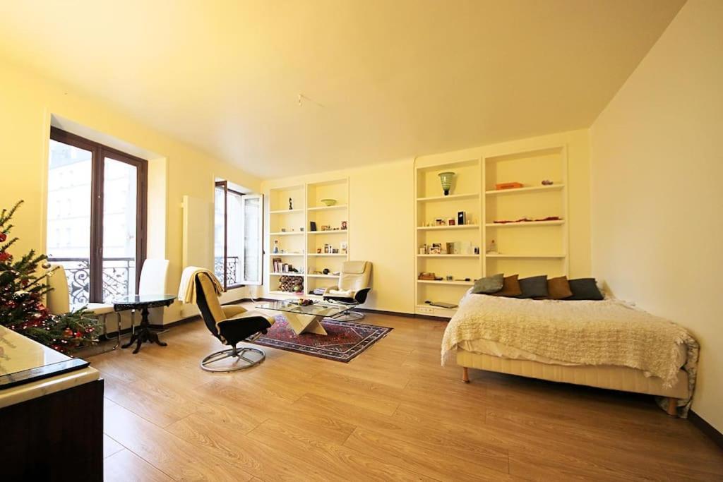 Eiffel Tower Paris Apartment Exterior photo